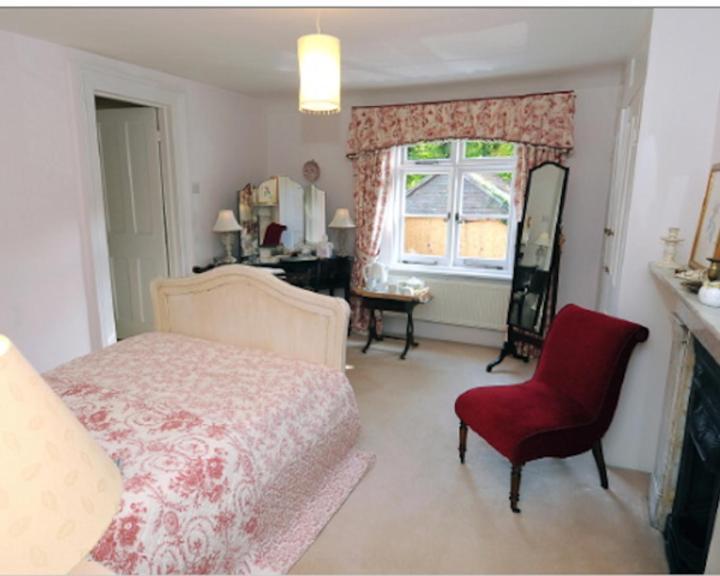 Blackbrook House Holmwood エクステリア 写真